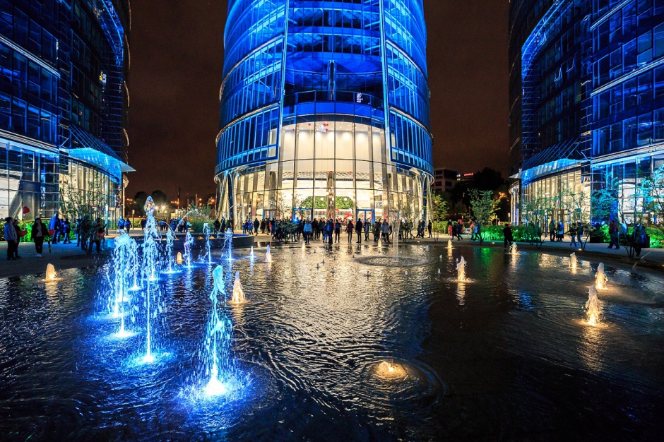 fot. Warsaw Spire Wystawa na biurowym placu