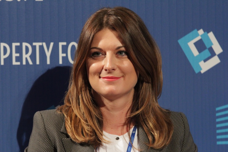 Karolina Manikowska, dyrektor Działu Badań i Konsultingu Przestrzeni Pracy, Grupa Nowy Styl. Nowoczesne biuro - zamiast biurek przestrzeń wspólnej pracy