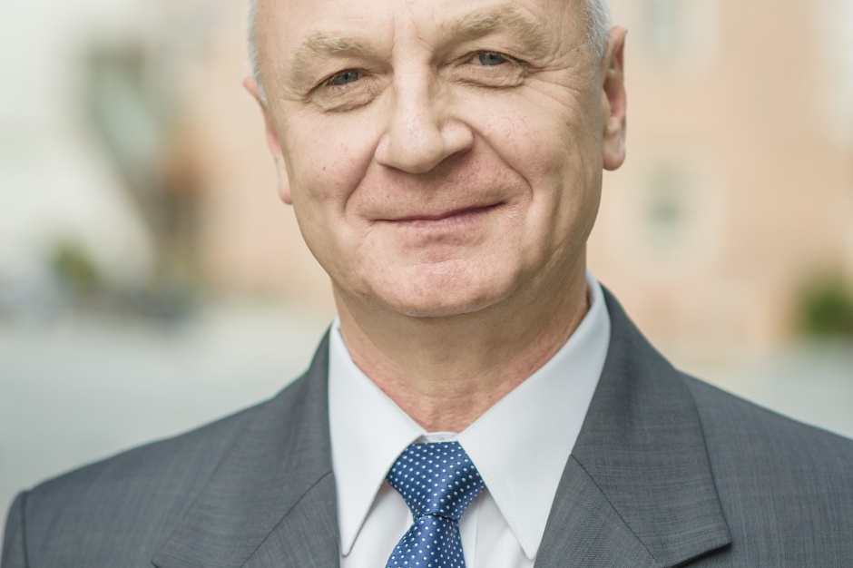 Marek Bronkowski, burmistrz Sandomierza Pilkington już jest. Czy Sandomierz przyciągnie centra usług dla biznesu?