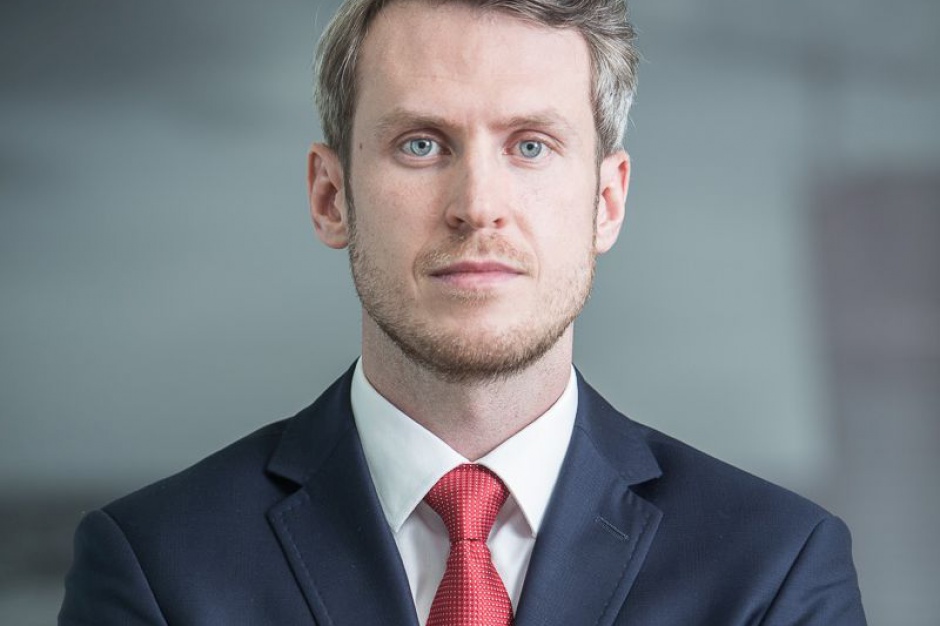 Kamil Szymański, Associate Director w Dziale Powierzchni Magazynowych i Przemysłowych Savills Savills z nowym dyrektorem