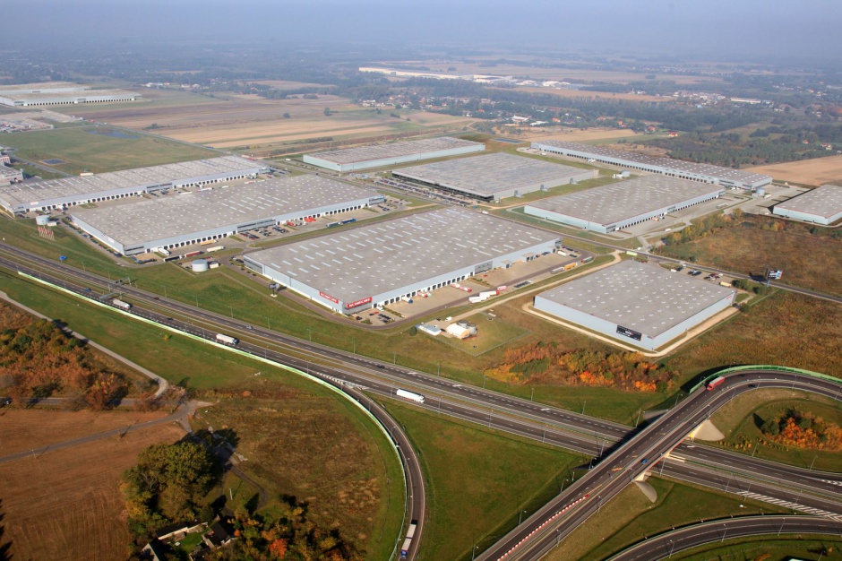 Segro Logistics Park Stryków Australijska firma przenosi produkcję do Polski i wybiera park Segro