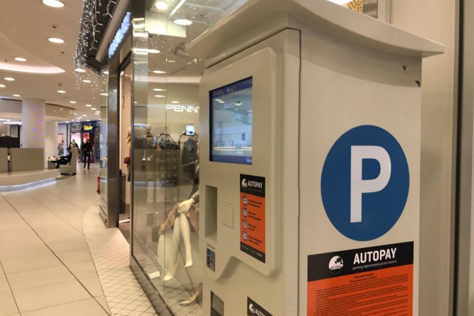 fot. Dom Mody Klif Takiego systemu parkingowego w Polsce jeszcze nie było. Klif go ma!