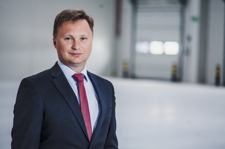 Tomasz Olszewski, Regional Director JLL, fot. materiały prasowe Metropolie i magazyny - pożądany mariaż
