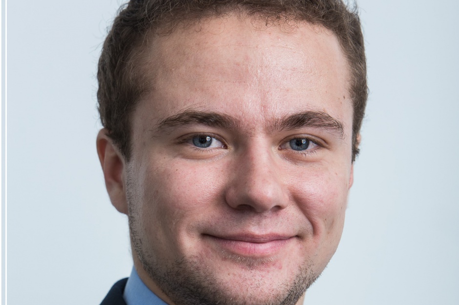 Jakub Parys Awanse w Savills