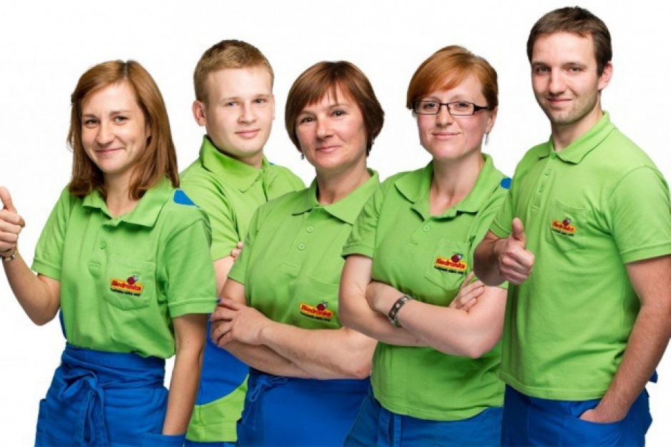 Biedronka, mat. prasowe Biedronka z premią dla kasjerów