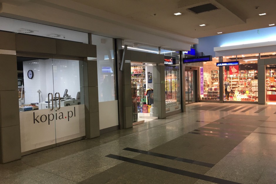 Dworzec Kraków Główny Kraków Główny zapełniony najemcami