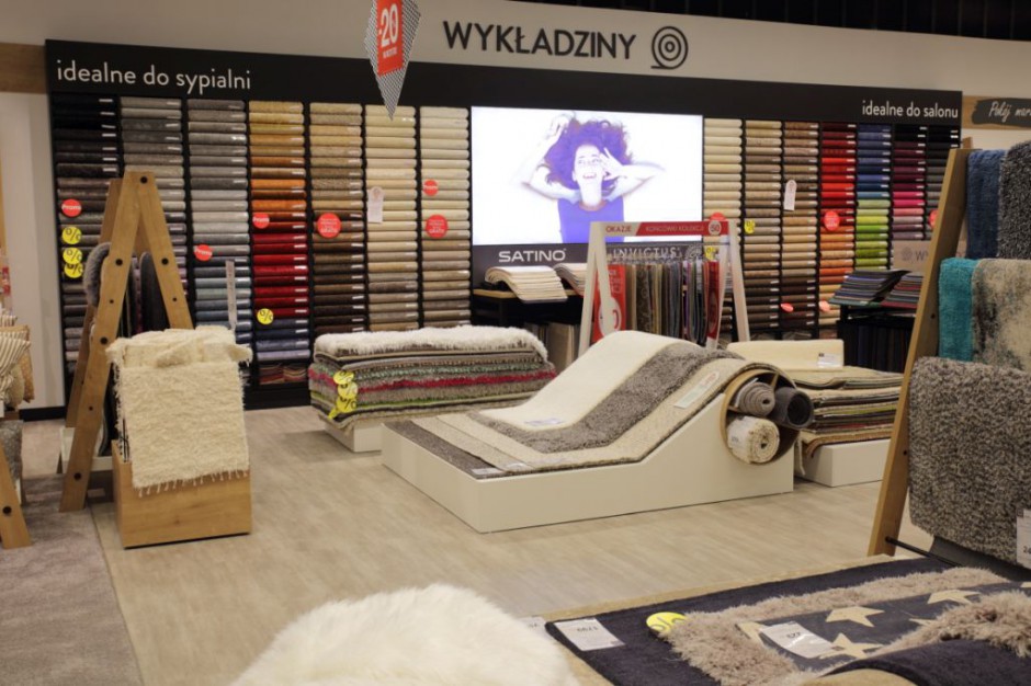 Jeden z salonów sieci Komfort BYLORemodeling, inwestycje - Komfort czeka pracowity rok