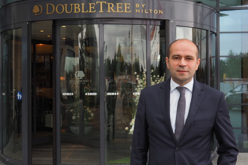 Mariusz Ładny, nowy dyrektor generalnym DoubleTree by Hilton Warsaw Z Courtyard by Marriott do DoubleTree by Hilton