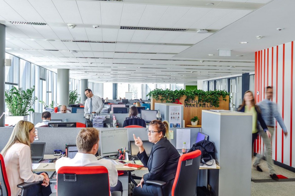 Cushman & Wakefield Przestronnie, kolorowo i interaktywnie. Tak zmieniło się biuro C&W
