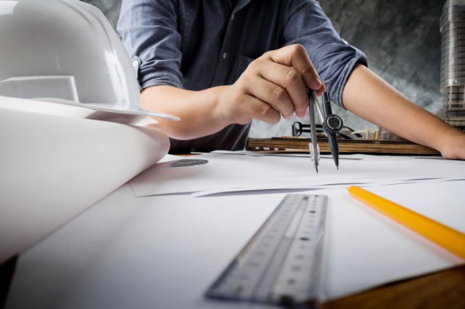 Stawki freelancerów w 2022 r. wzrosły najbardziej w branżach programowania i architektury, fot. Shutterstock
