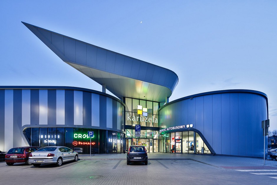 Karuzela Wodzisław Śląski. Fot. Retail Concept Żabki i Biedronki podgryzają hipermarkety