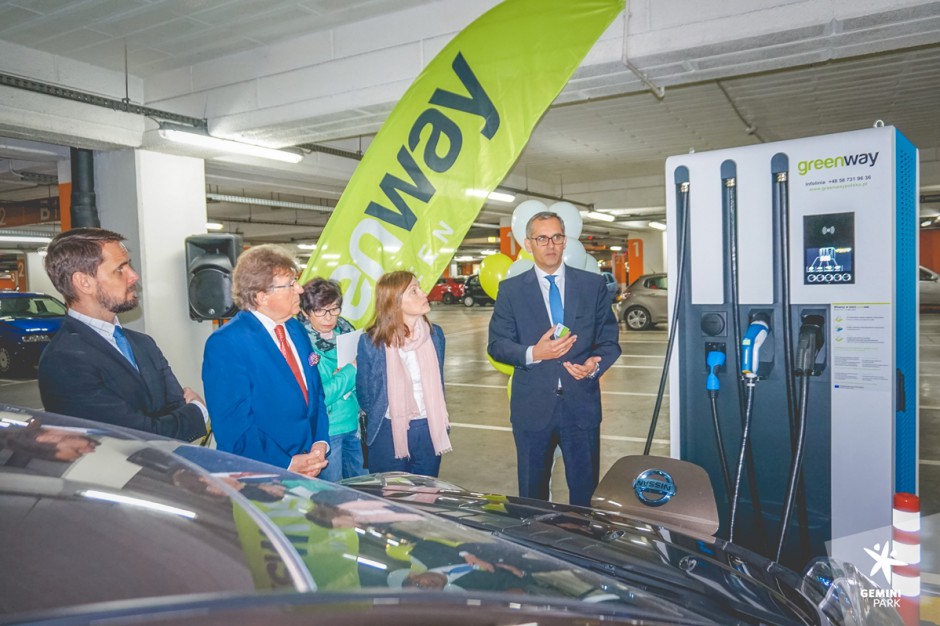 Fot. materiały prasowe W Gemini Park już można ładować samochody