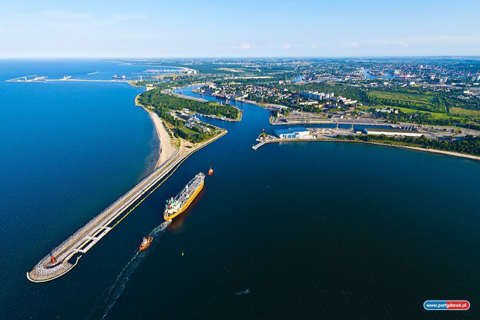 fot. www.portgdansk.pl Kamień milowy w budowie portu centralnego