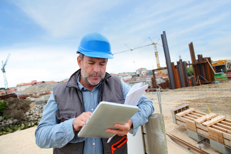 Fotolia Hochtief wybuduje hipermarket dla znanej sieci
