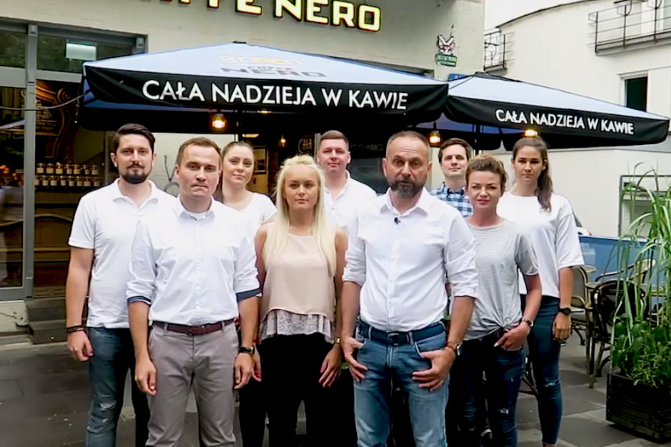 Kadr z filmu umieszczonego na profilu Green Caffè Nero na Facebooku Green Caffè Nero zabiera głos w internecie