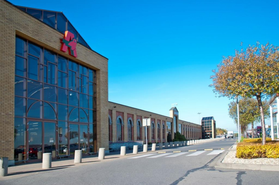 Centrum handlowe Auchan Bielsko-Biała, fot. Ceetrus Polska Mają bank ziemi wielkości 280 boisk do piłki nożnej. Powstaną na nim projekty handlowe