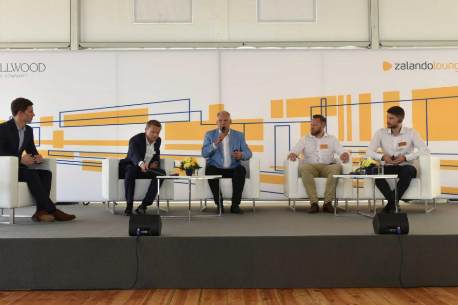 mat.pras. W lutym start, w lipcu wiecha. Nowe centrum logistyczne Zalando w pełnych kształtach