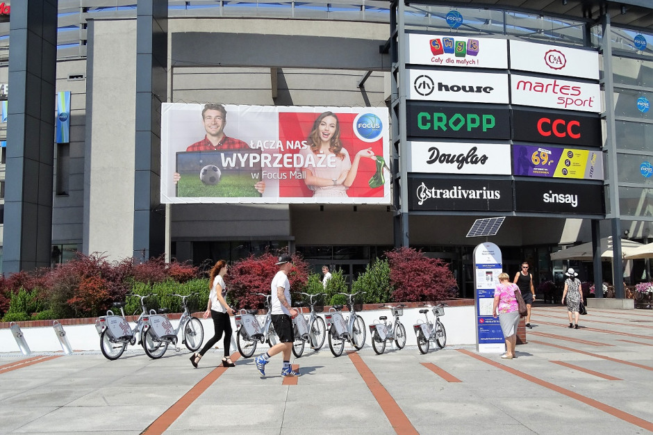 mat. pras. Jednośladem do galerii Focus Mall