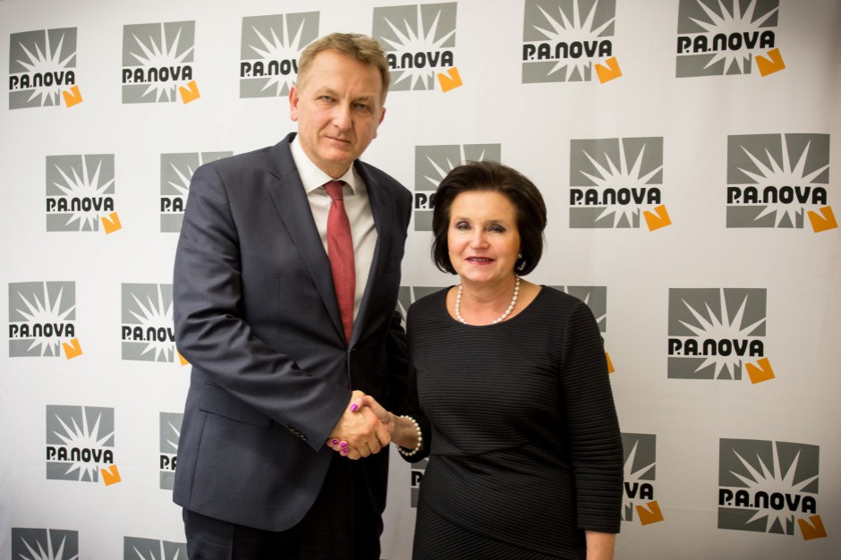 Ewa Bobkowska, współwłaściciel i wiceprezes zarządu ds. rozwoju spółki Panova oraz Piotr Korek, prezes Panovy Panova szuka niszy handlowej na osiedlach dużych miast
