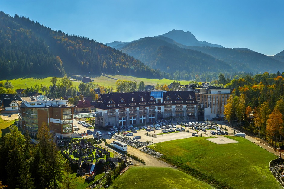 mat.pras. Inwestycje otwierają nowe możliwości. Nosalowy Dwór Resort& SPA rozbudowuje struktury