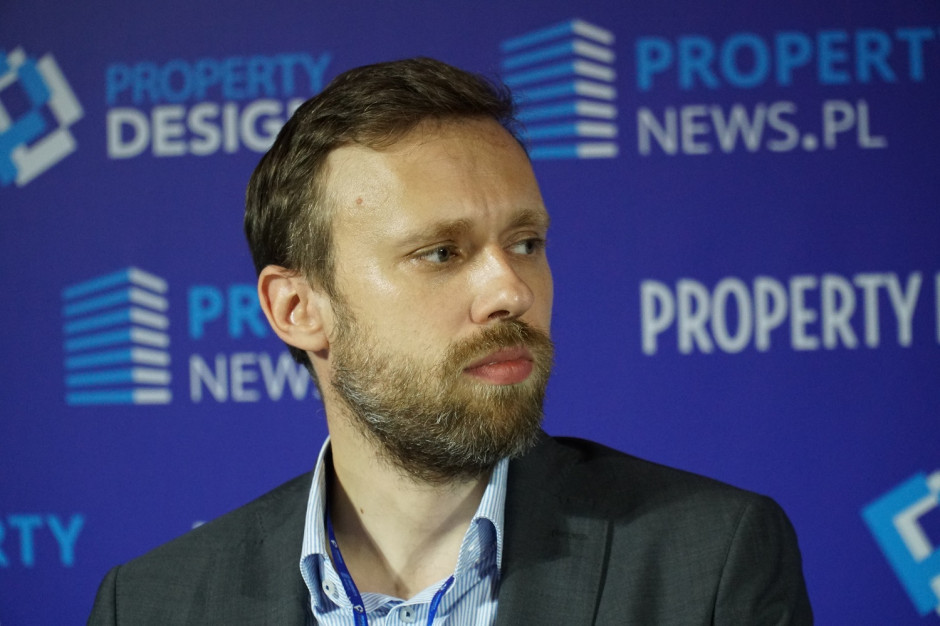 Piotr Sawicki, dyrektora biura rozwoju gospodarczego, Miasto Stołeczne Warszawa, fot. PTWP Bazar Różyckiego, teren przy Stadionie, zajezdnia autobusowa… Warszawa kusi perełkami pod rewitalizację