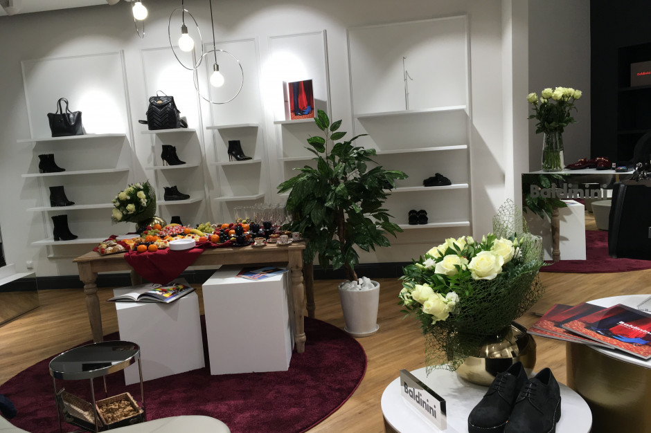 mat.pras. Włoski duch powraca. Salon Baldinini w nowej odsłonie