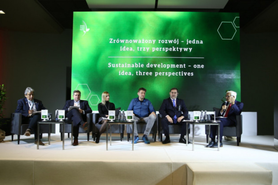 Debata inauguracyjna EEC Green w Katowicach. Wydarzenie odbywa się równolegle ze szczytem klimatycznym COP24. EEC Green: Biznes dojrzały do transformacji