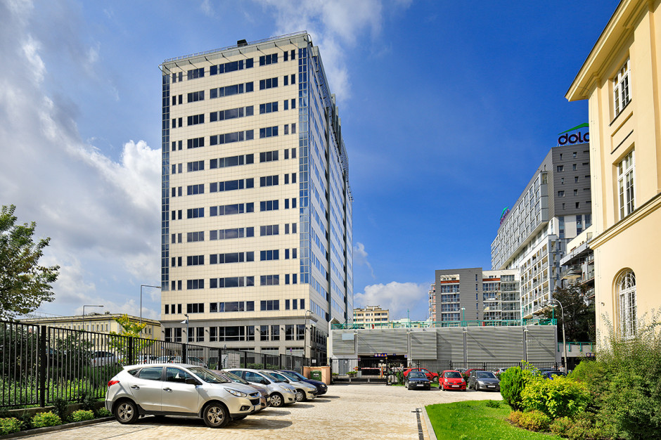 mat.pras. Renaissance Tower niemal w komplecie
