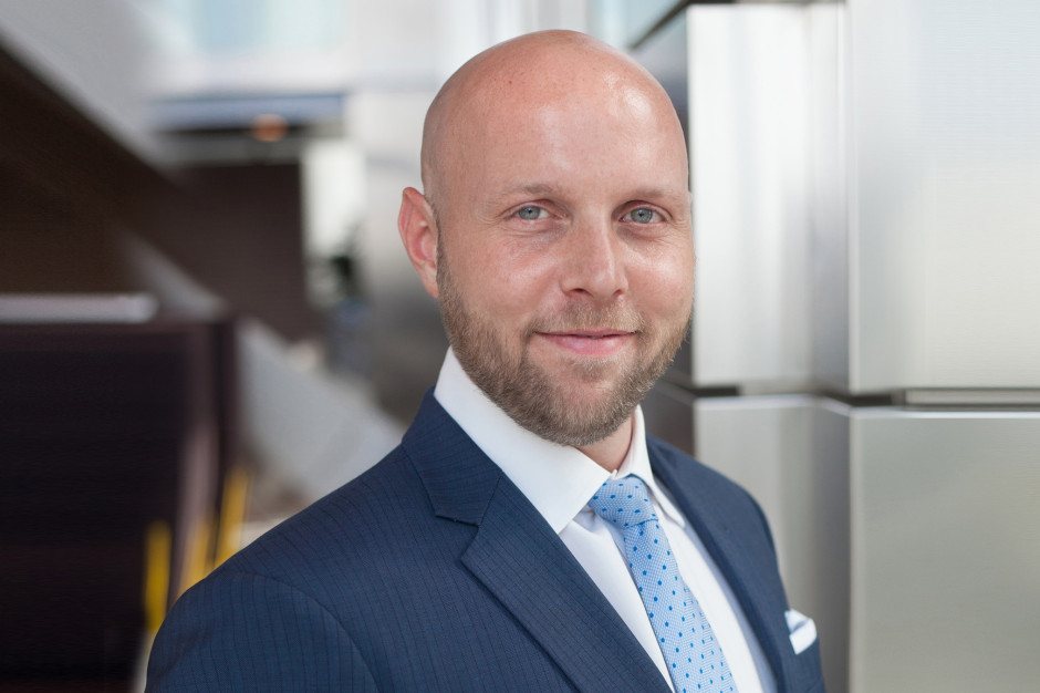 Tom Listowski, Partner, Dyrektor Działu Powierzchni Przemysłowych i Magazynowych na Europę Środkowo-Wschodnią w firmie doradczej Cresa Polskim magazynom niegroźne światowe zawirowania