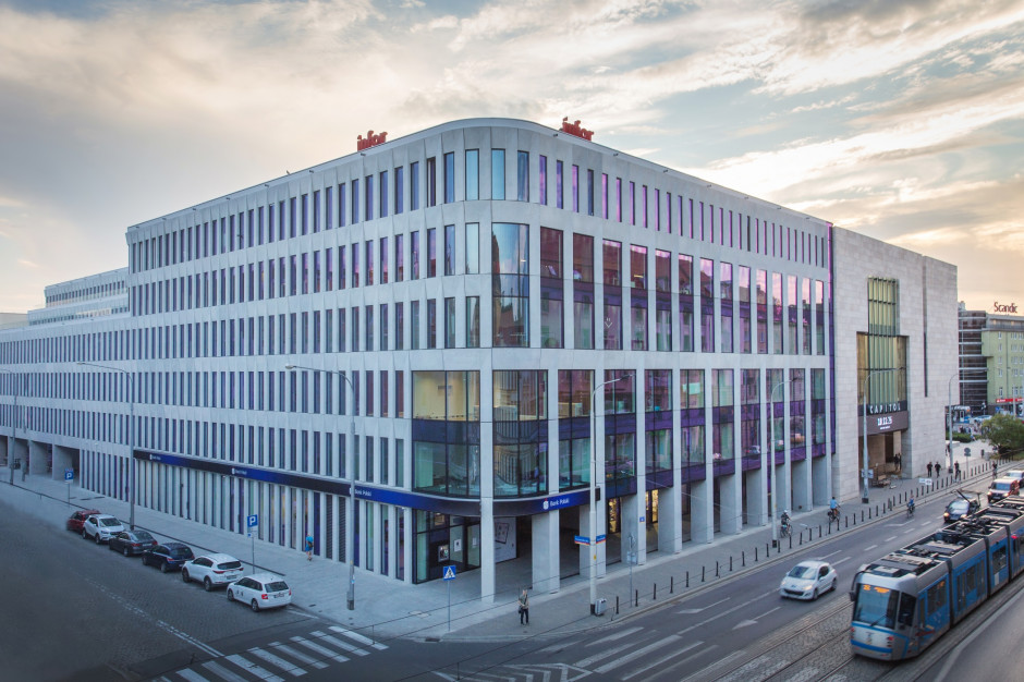 Retro Office House Wroclaw (mat.pras.) Olympus debiutuje w Polsce