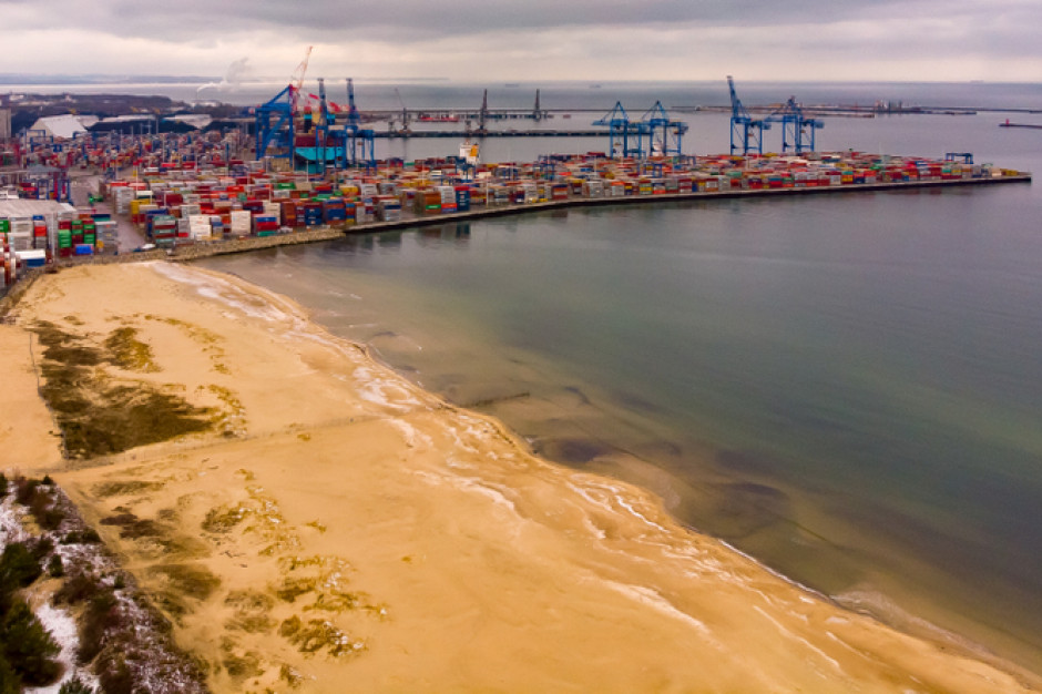 DCT Gdańsk, fot. Shutterstock DCT Gdańsk planuje nowe inwestycje
