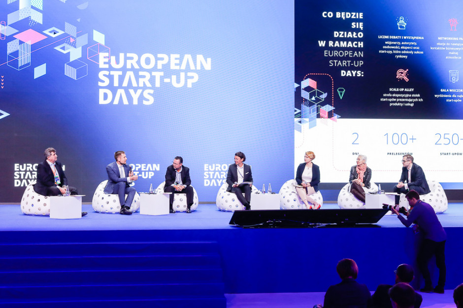mat.pras. EEC debatą na miarę wyzwań dzisiejszego świata