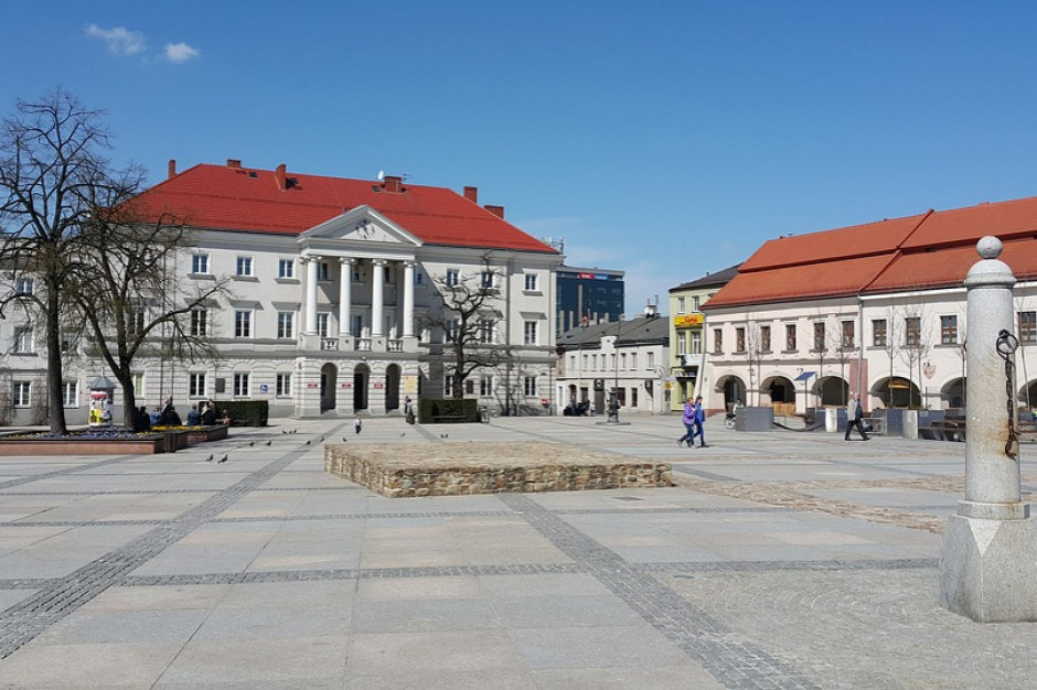 Rewitalizacja rynku w Kielcach była jendym z elementów dużego programu rewitalizacji śródmieścia, który pochłonął 60 mln zł (fot. Facebook)