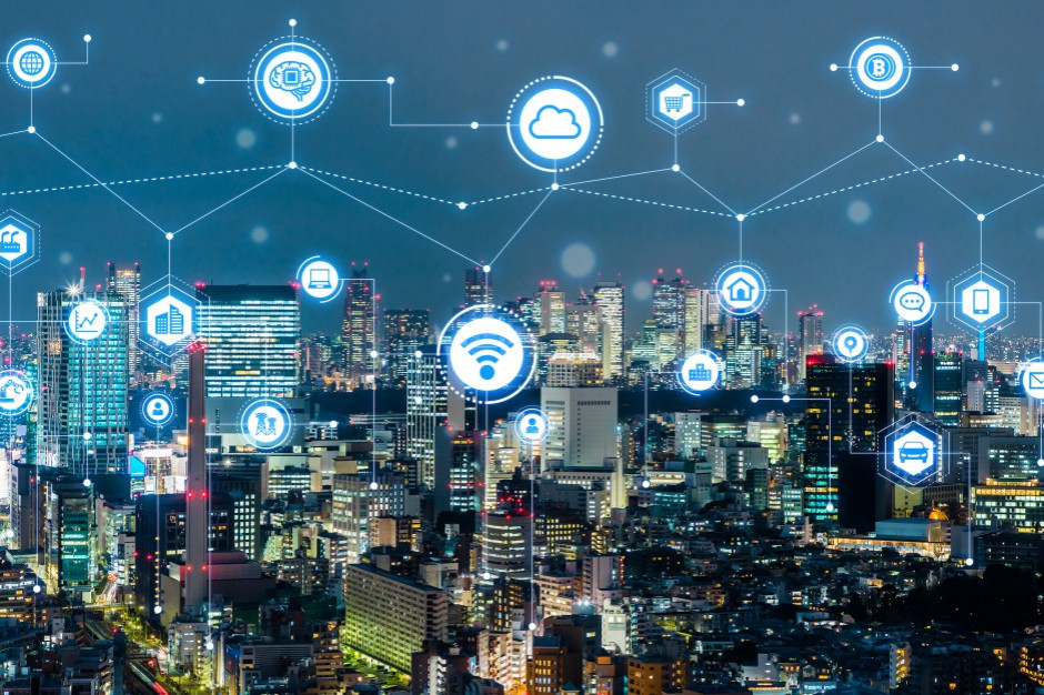Fot. Shutterstock 120 mln zł dla gmin na punkty WiFi w miejscach publicznych
