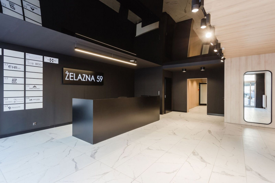 Centrum Biznesowe Żelazna 59a Platinum Towers kupuje Centrum Biznesowe Żelazna 59a