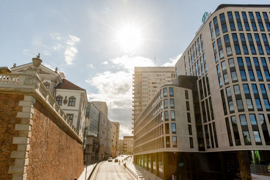 mat.pras. Motel One w nowych rękach