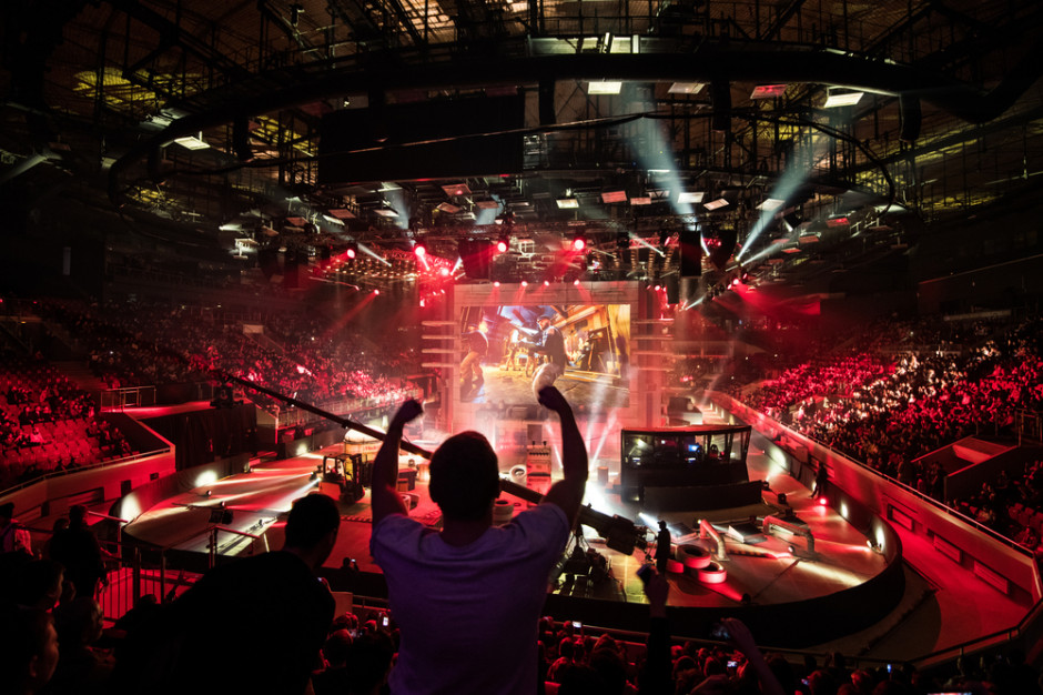 Roman Kosolapov / Shutterstock.com Areny e-sportowe ożywią hotele i centra handlowe?
