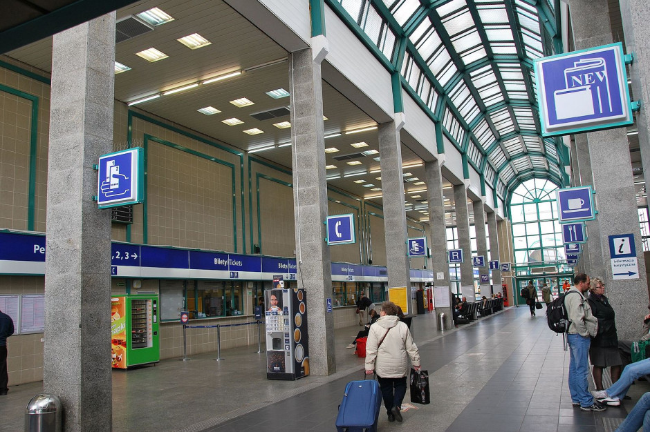 Fot. Dworzec kolejowy Łódź Kaliska, sala główna, fot. Zorro2212 340 mln zł na nową odsłonę dworca Łódź Kaliska