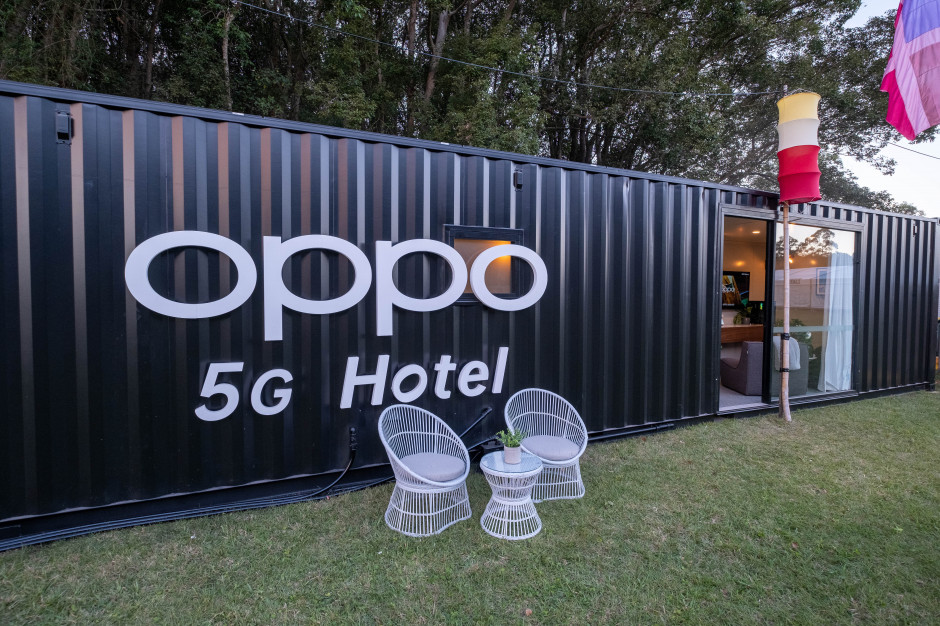 mat. pras. Inteligentny i futurystyczny hotel 5G