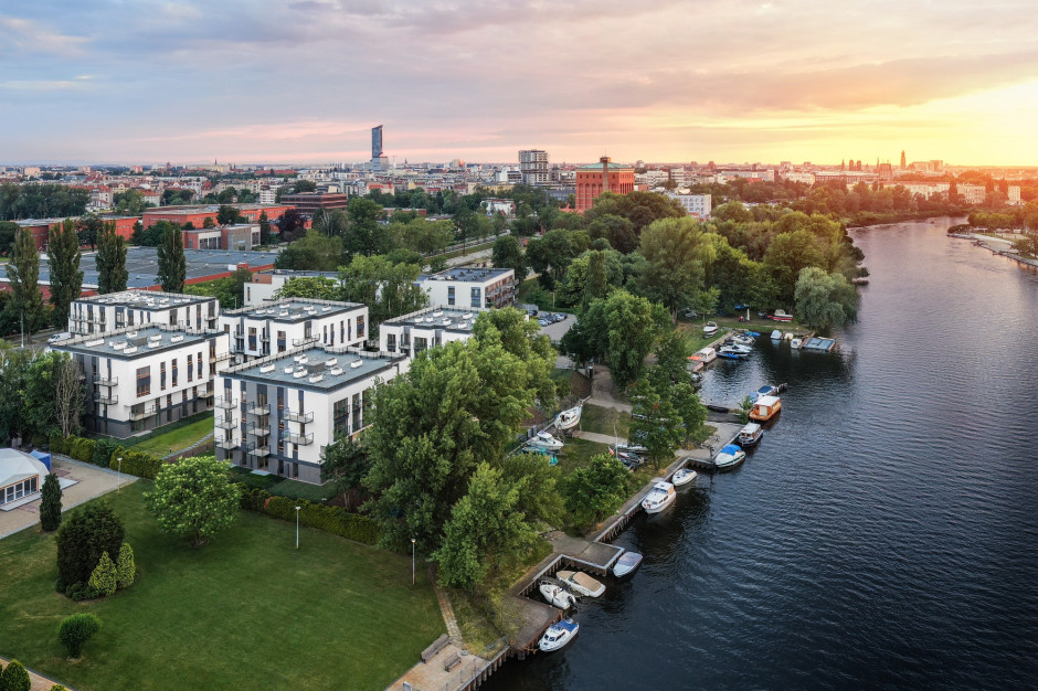 Miasto Marina. Fot. mat. pras. Aparthotel Miasto Marina we Wrocławiu: właściciele odbierają klucze do apartamentów