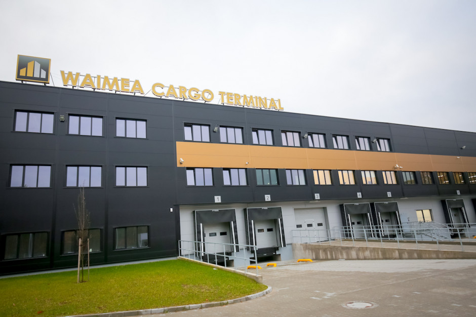 mat. pras. Dachser wchodzi do Waimea Cargo Terminal Rzeszów-Jasionka