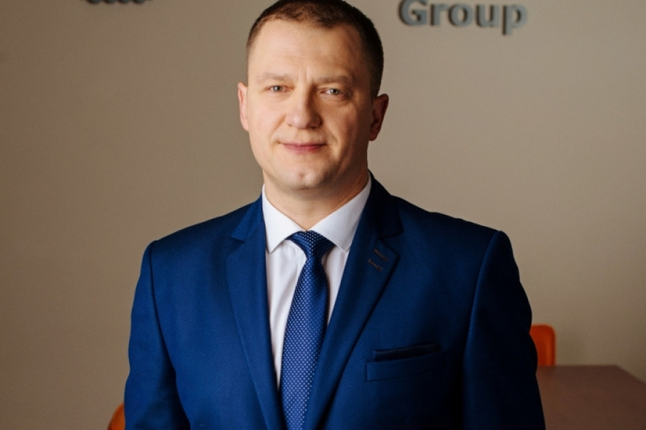 Mariusz Hoszowski, Smart Work Marki stawiają na zewnętrzne szwalnie - pomoc szyta na miarę