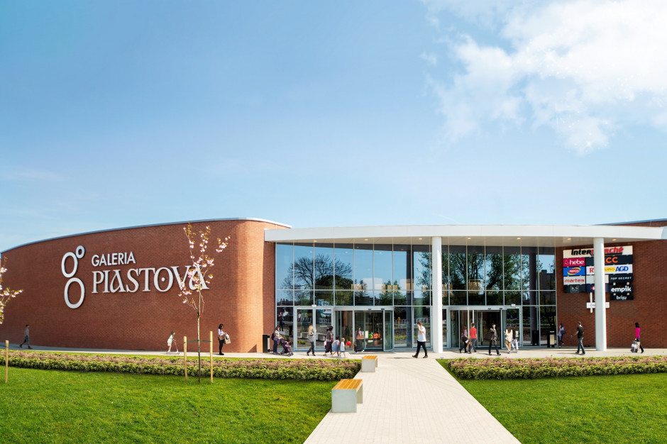 mat. pras. Esotiq wprowadza się do Galerii Piastovej