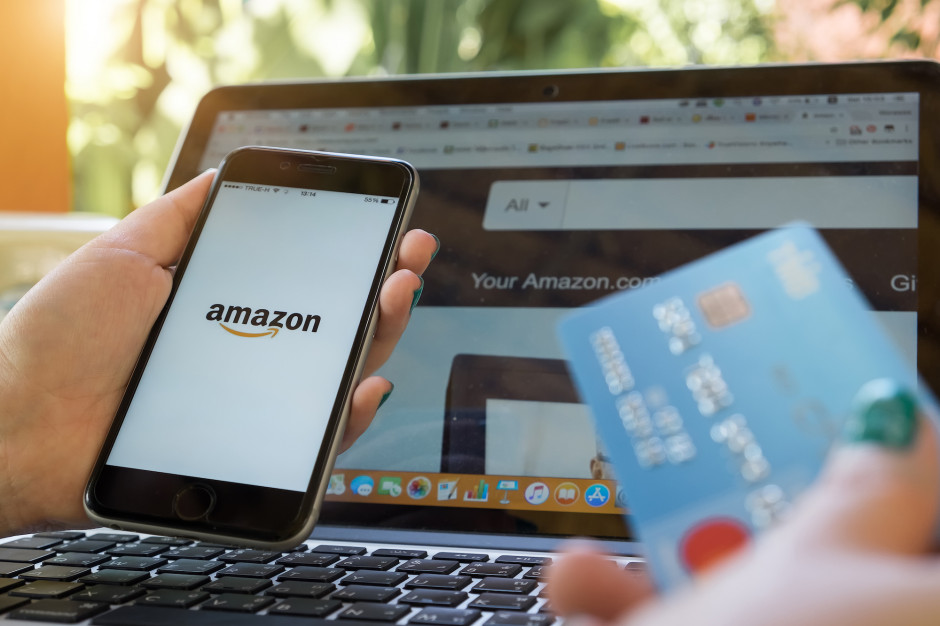 Do ekspansji w naszym kraju przygotowuje się też międzynarodowy gigant sprzedaży detalicznej – Amazon. fot. Shutterstock Allegro, AliExpress, Amazon... Starcie gigantów?