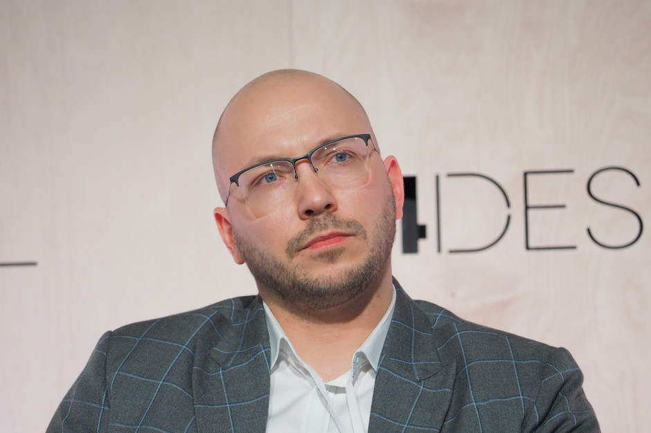 Wiktor Dąbrowski, dyrektor operacyjny Interbiuro Design & Fit-Out. W obliczu koronawirusa. Branża design&fit-out śledzi rynek