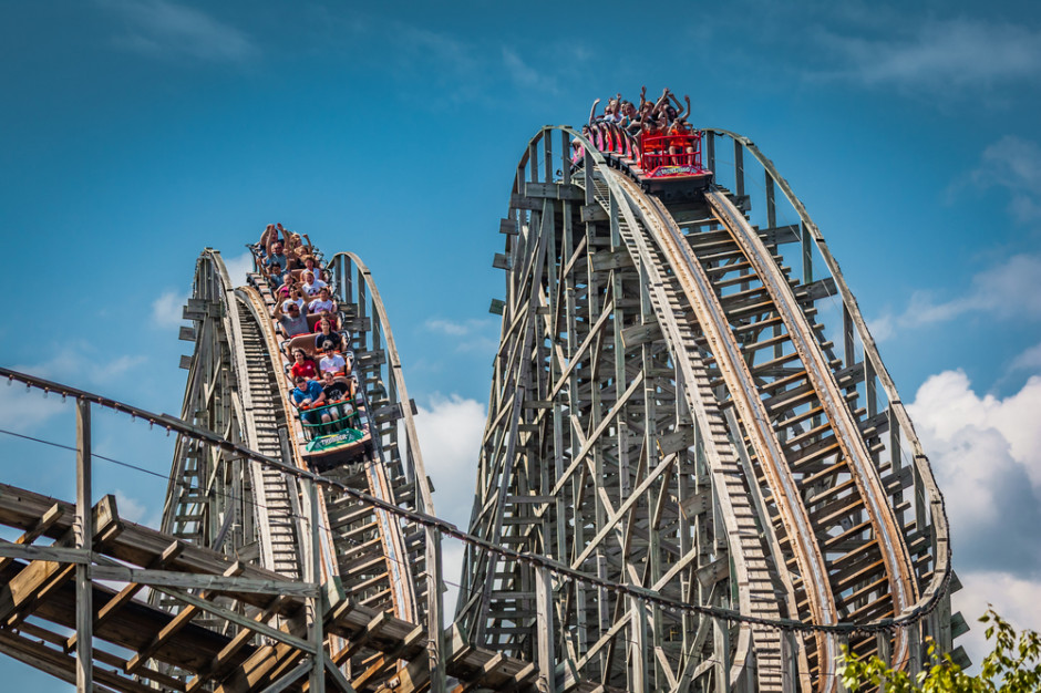 Jak powiedział założyciel inicjatywy #BeautyRazem Michał Łenczyński, rynek beauty zaczyna przypominać rollercoaster. fot. George Sheldon/Shutterstock Rynek salonów fryzjerskich i beauty zaczyna przypominać rollercoaster