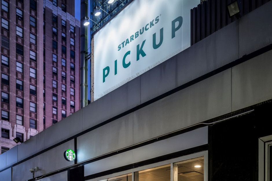 Fot. starbucks.com (Eric Soltan). Starbucks poda kawę bez dotyku, ale zamknie część kawiarni