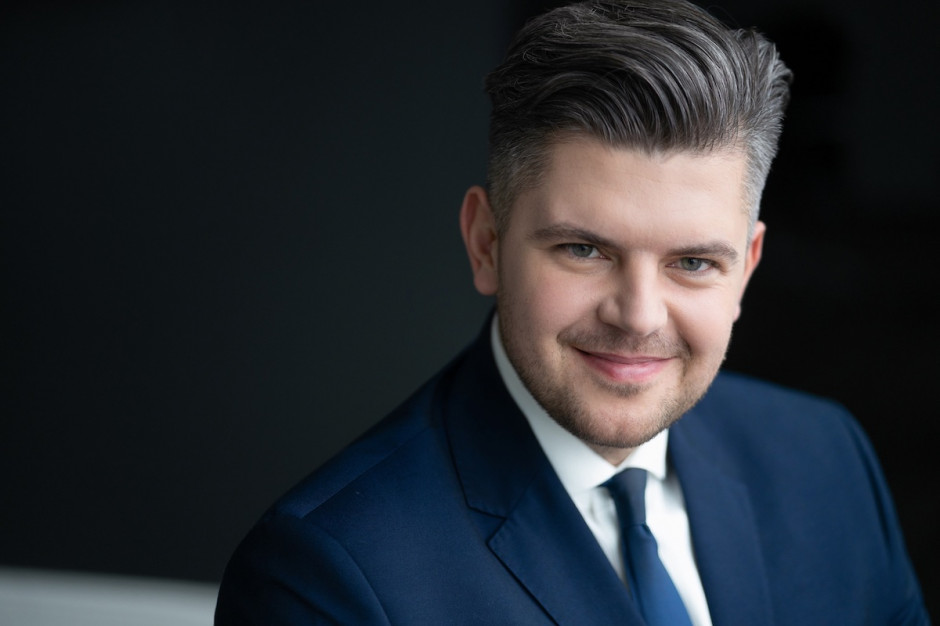 Daniel Czarnecki, dyrektor działu powierzchni biurowych, reprezentacja wynajmującego Savills Home office do odwołania – rewolucja COVID-19. Jak zmieni się rola biur?