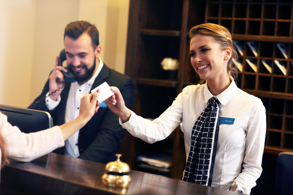 Fot. Shutterstock Rozszerzono listę zawodów z pozwoleniem na nocleg w hotelu