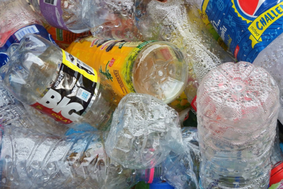 shutterstock Producenci plastiku krytykują nową daninę